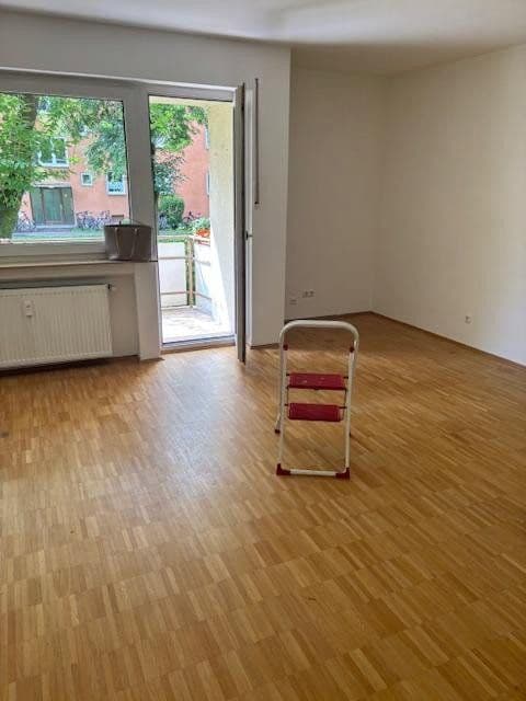 Prenájom bytu 3-izbový 70 m², München, Bavorsko Prenájom bytu 3-izbový 70 m², München, Bavorsko