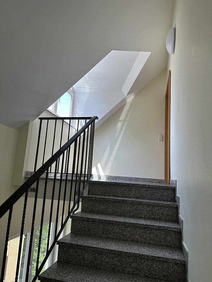 Prenájom bytu 3-izbový 106 m², Landgraf-Karl-Straße 19 A, Kassel, Hesensko Prenájom bytu 3-izbový 106 m², Landgraf-Karl-Straße 19 A, Kassel, Hesensko