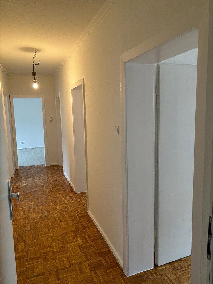Prenájom bytu 4-izbový 81 m², Marktstraße 1, Aachen, Severné Porýnie - Westfálsko Prenájom bytu 4-izbový 81 m², Marktstraße 1, Aachen, Severné Porýnie - Westfálsko