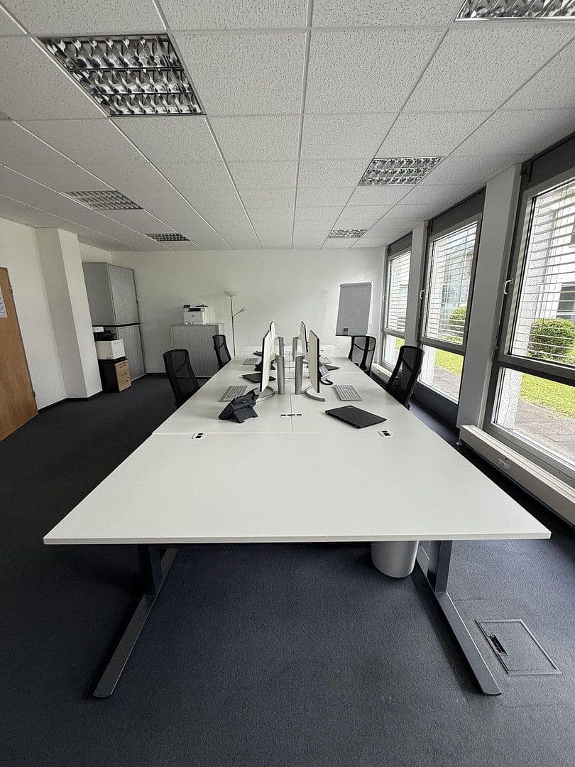 Prenájom kancelárie 355 m², Angermunder Straße 126, Düsseldorf - Angermund, Severné Porýnie - Westfálsko Prenájom kancelárie 355 m², Angermunder Straße 126, Düsseldorf - Angermund, Severné Porýnie - Westfálsko