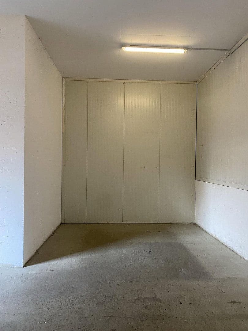 Prenájom nebytového priestoru 47 m², Lankwitzer Strasse 25, Berlin, Berlín Prenájom nebytového priestoru 47 m², Lankwitzer Strasse 25, Berlin, Berlín
