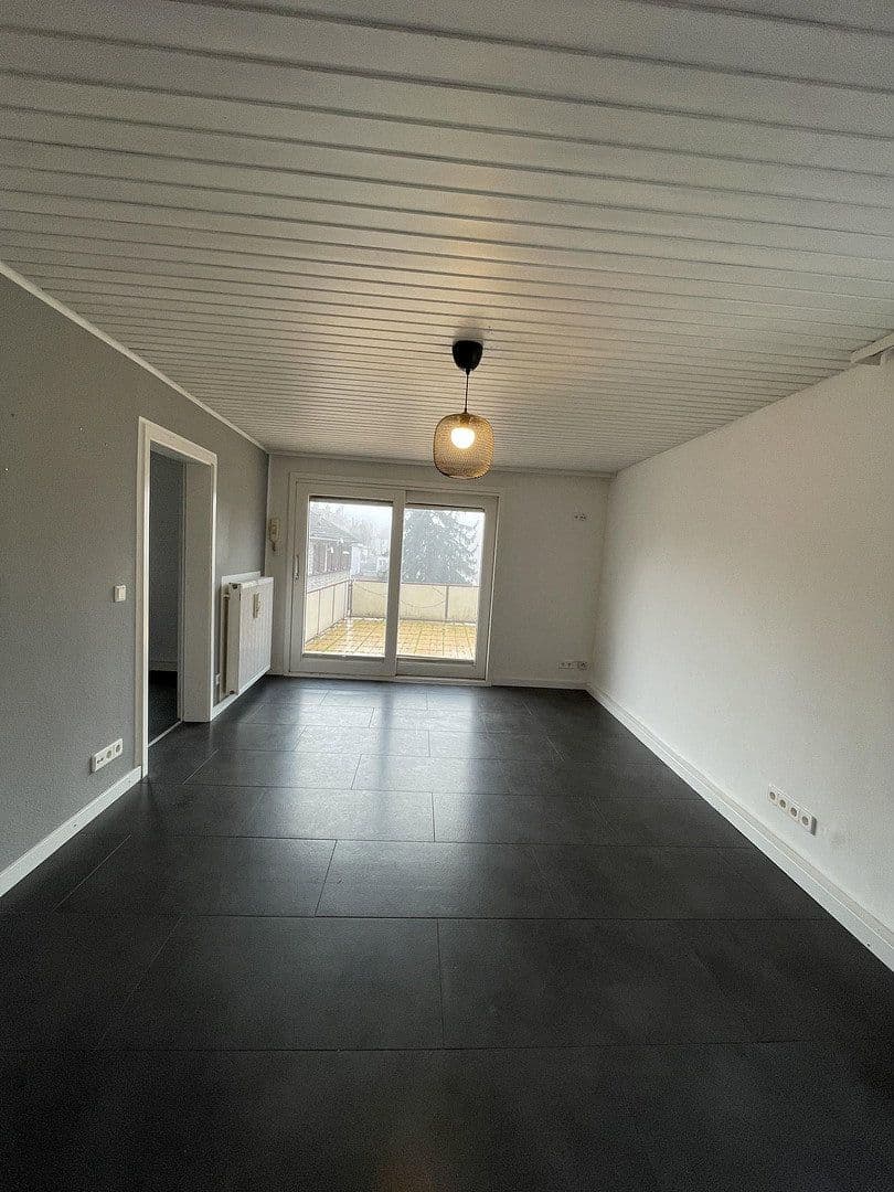 Prenájom bytu 3-izbový 105 m², Hindenburgerstr 96, Neustadt an der Weinstraße, Porýnie-Falcko Prenájom bytu 3-izbový 105 m², Hindenburgerstr 96, Neustadt an der Weinstraße, Porýnie-Falcko