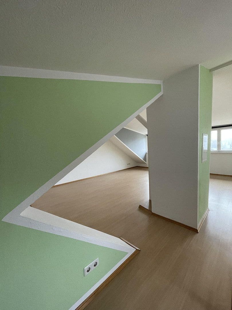 Prenájom bytu 3-izbový 105 m², Hindenburgerstr 96, Neustadt an der Weinstraße, Porýnie-Falcko Prenájom bytu 3-izbový 105 m², Hindenburgerstr 96, Neustadt an der Weinstraße, Porýnie-Falcko