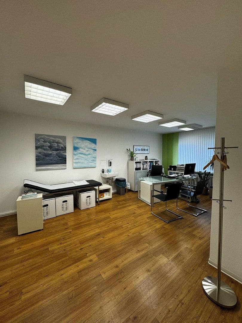 Prenájom kancelárie 158 m², Dobbenweg 6, Östliche Vorstadt - Steintor, Brémy Prenájom kancelárie 158 m², Dobbenweg 6, Östliche Vorstadt - Steintor, Brémy