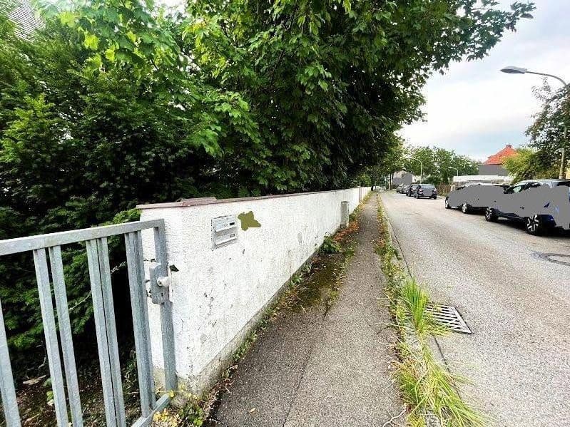 Predaj domu 110 m², pozemek 884 m², Nibelungenstr. 40, Dachau, Bavorsko Predaj domu 110 m², pozemek 884 m², Nibelungenstr. 40, Dachau, Bavorsko