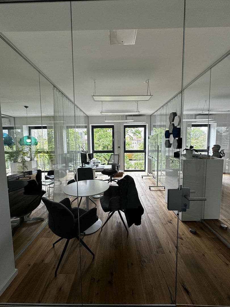 Prenájom kancelárie 275 m², Moststr. 33, Fürth, Bavorsko Prenájom kancelárie 275 m², Moststr. 33, Fürth, Bavorsko