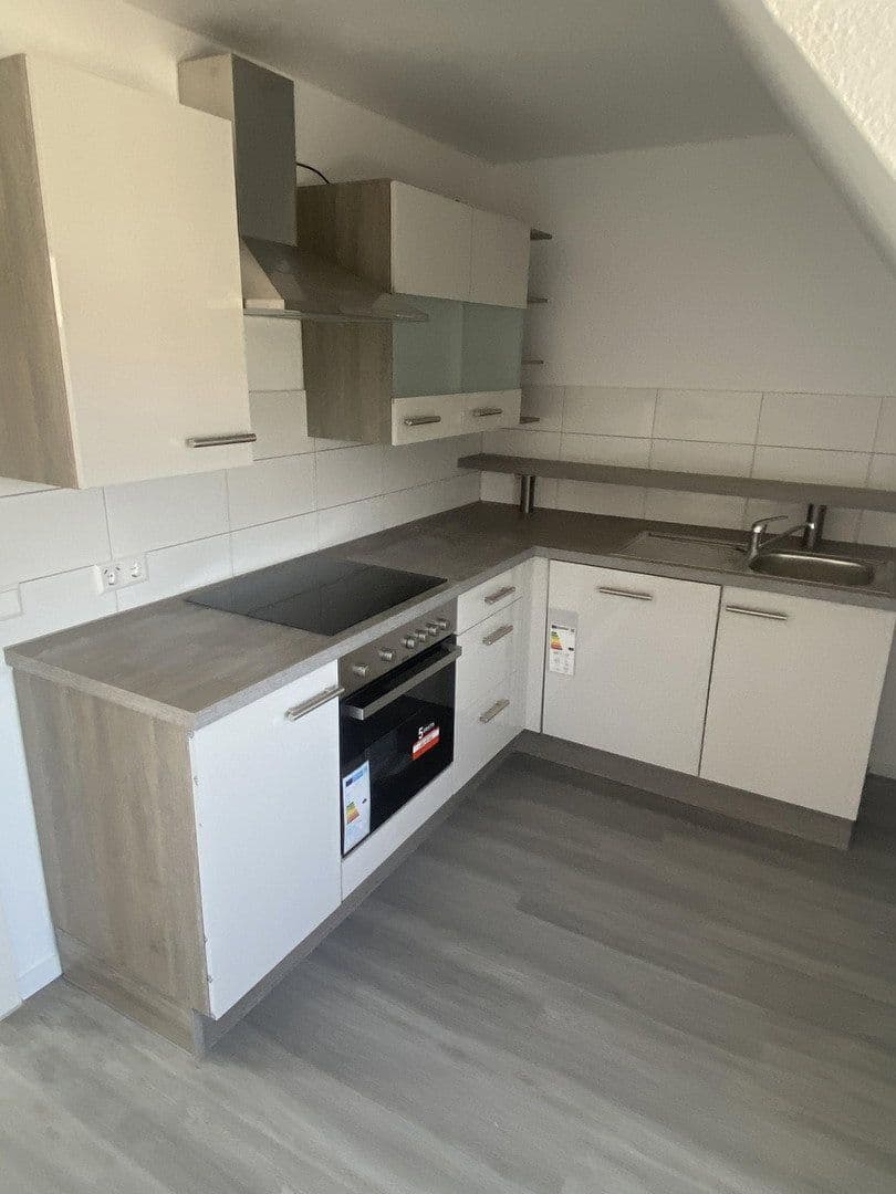 Predaj domu 660 m², pozemek 1.250 m², Hannover, Dolné Sasko Predaj domu 660 m², pozemek 1.250 m², Hannover, Dolné Sasko