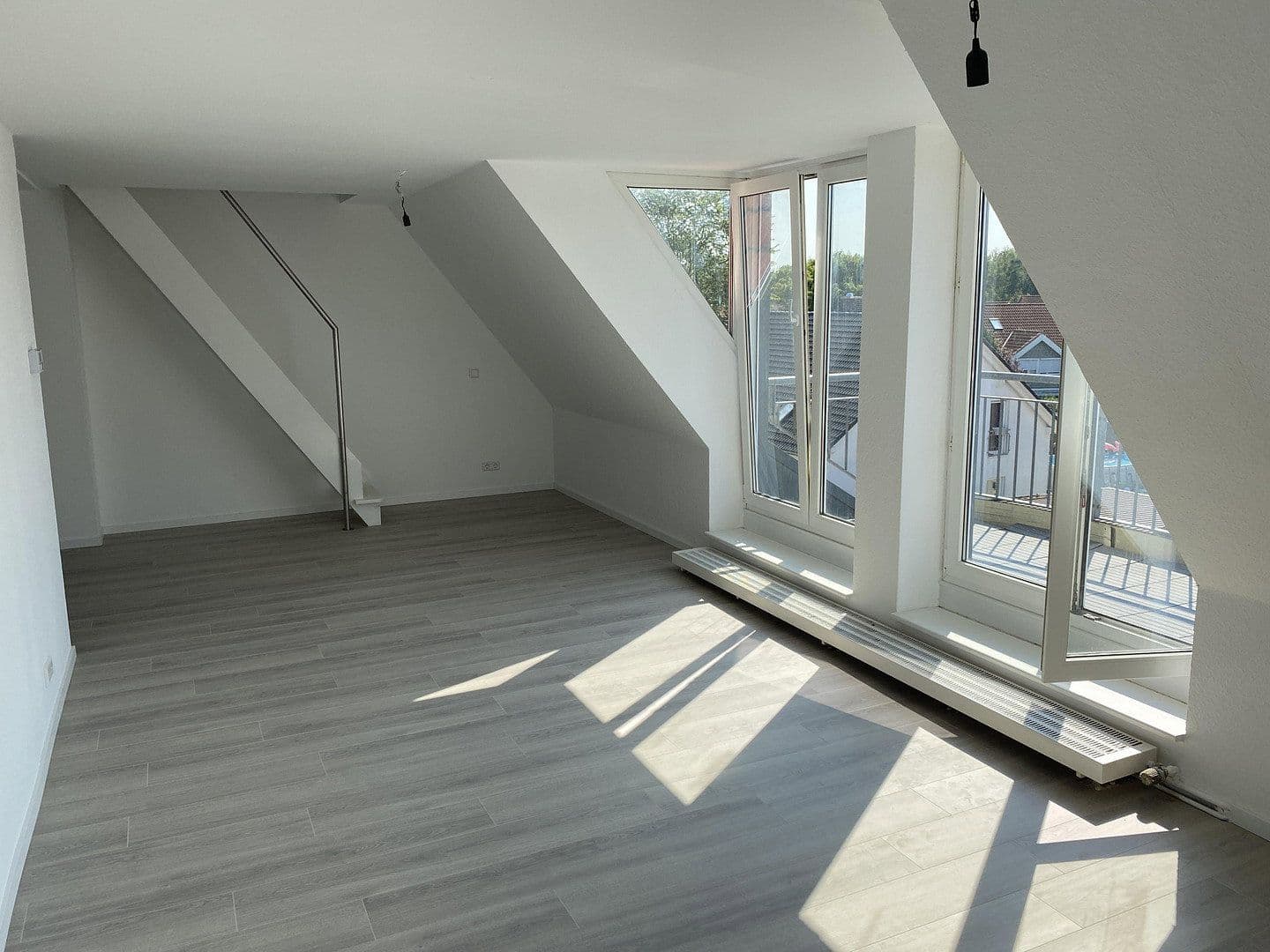 Predaj domu 660 m², pozemek 1.250 m², Hannover, Dolné Sasko Predaj domu 660 m², pozemek 1.250 m², Hannover, Dolné Sasko