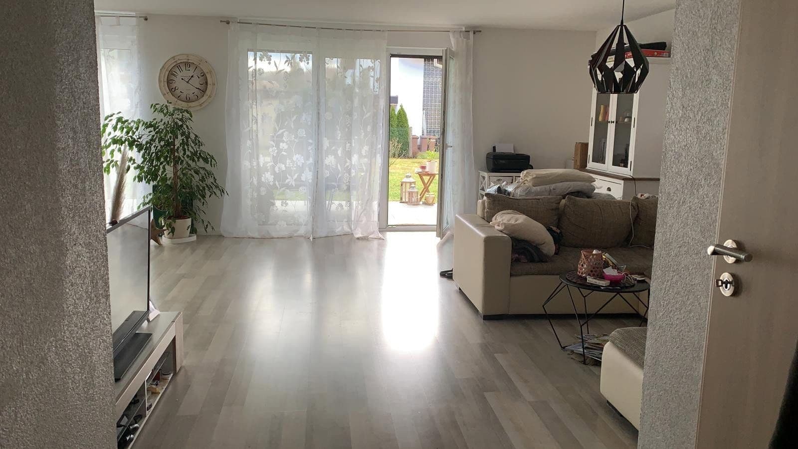 Prenájom bytu 2-izbový 78 m², Riedheimer Str. 1a, Hilzingen, Bádensko-Wurttembersko Prenájom bytu 2-izbový 78 m², Riedheimer Str. 1a, Hilzingen, Bádensko-Wurttembersko