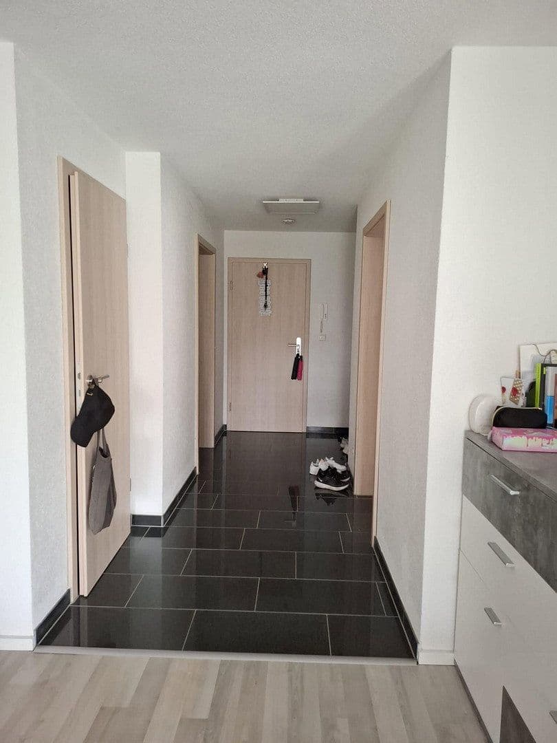 Prenájom bytu 2-izbový 78 m², Riedheimer Str. 1a, Hilzingen, Bádensko-Wurttembersko Prenájom bytu 2-izbový 78 m², Riedheimer Str. 1a, Hilzingen, Bádensko-Wurttembersko
