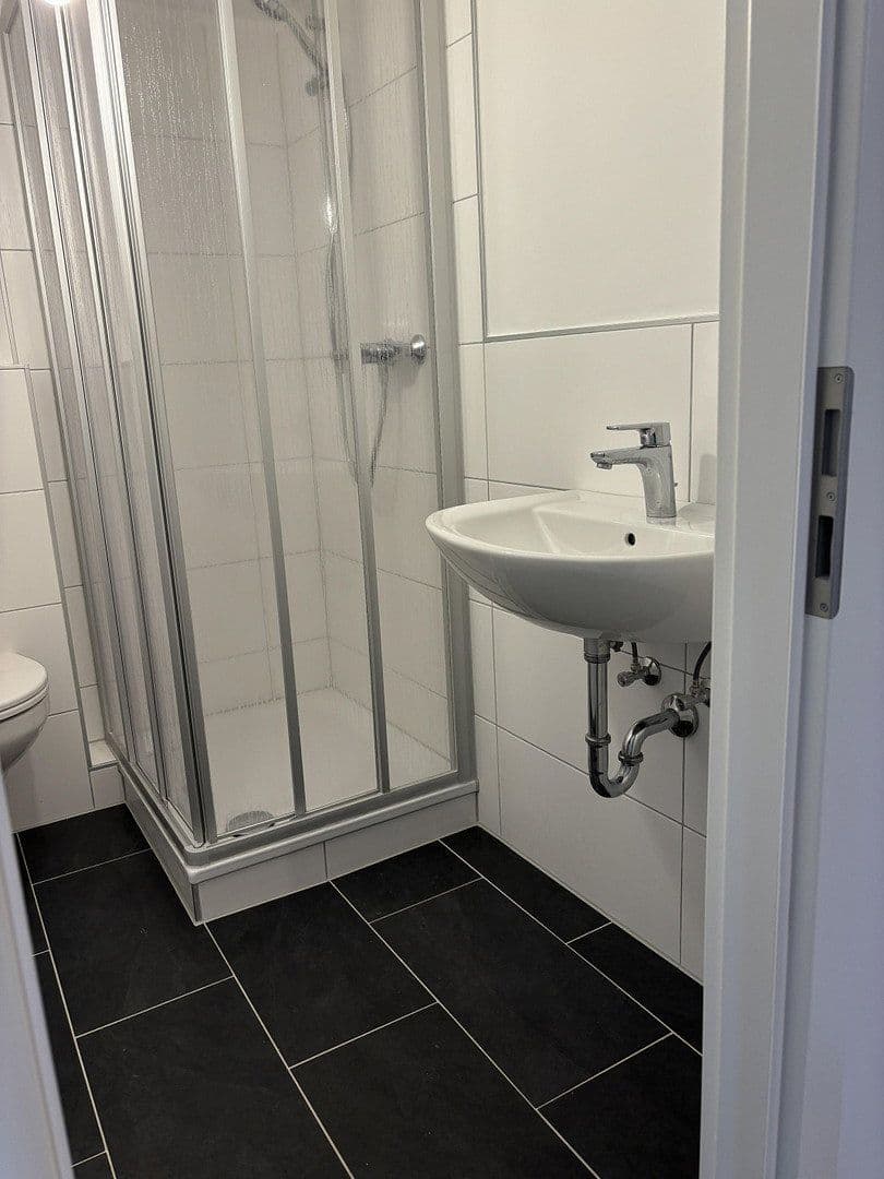 Prenájom bytu 1-izbový 38 m², Walburgisstr. 7, Dasseldorf, Severné Porýnie - Westfálsko Prenájom bytu 1-izbový 38 m², Walburgisstr. 7, Dasseldorf, Severné Porýnie - Westfálsko