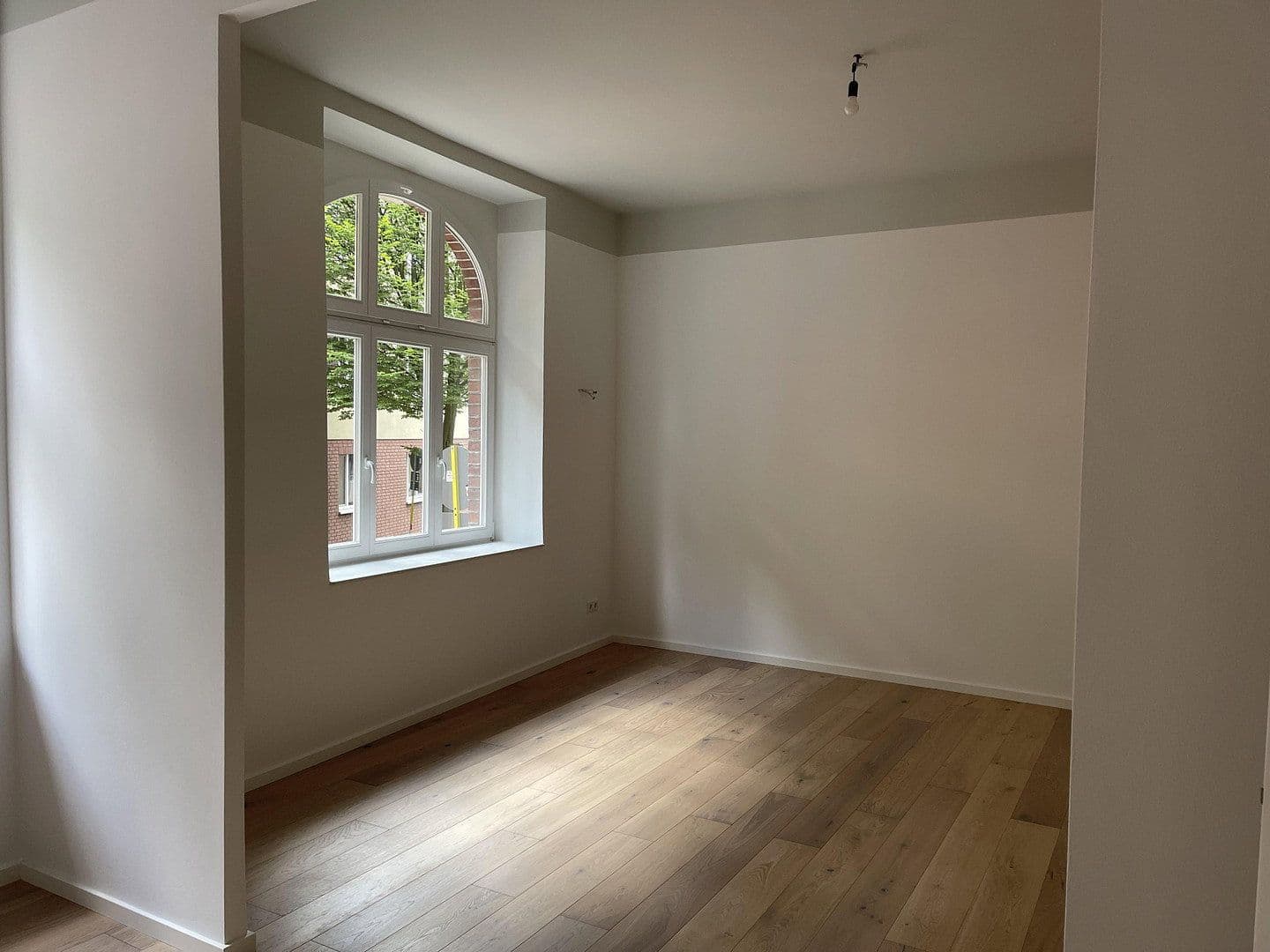 Prenájom bytu 2-izbový 69 m², Aachen, Severné Porýnie - Westfálsko Prenájom bytu 2-izbový 69 m², Aachen, Severné Porýnie - Westfálsko