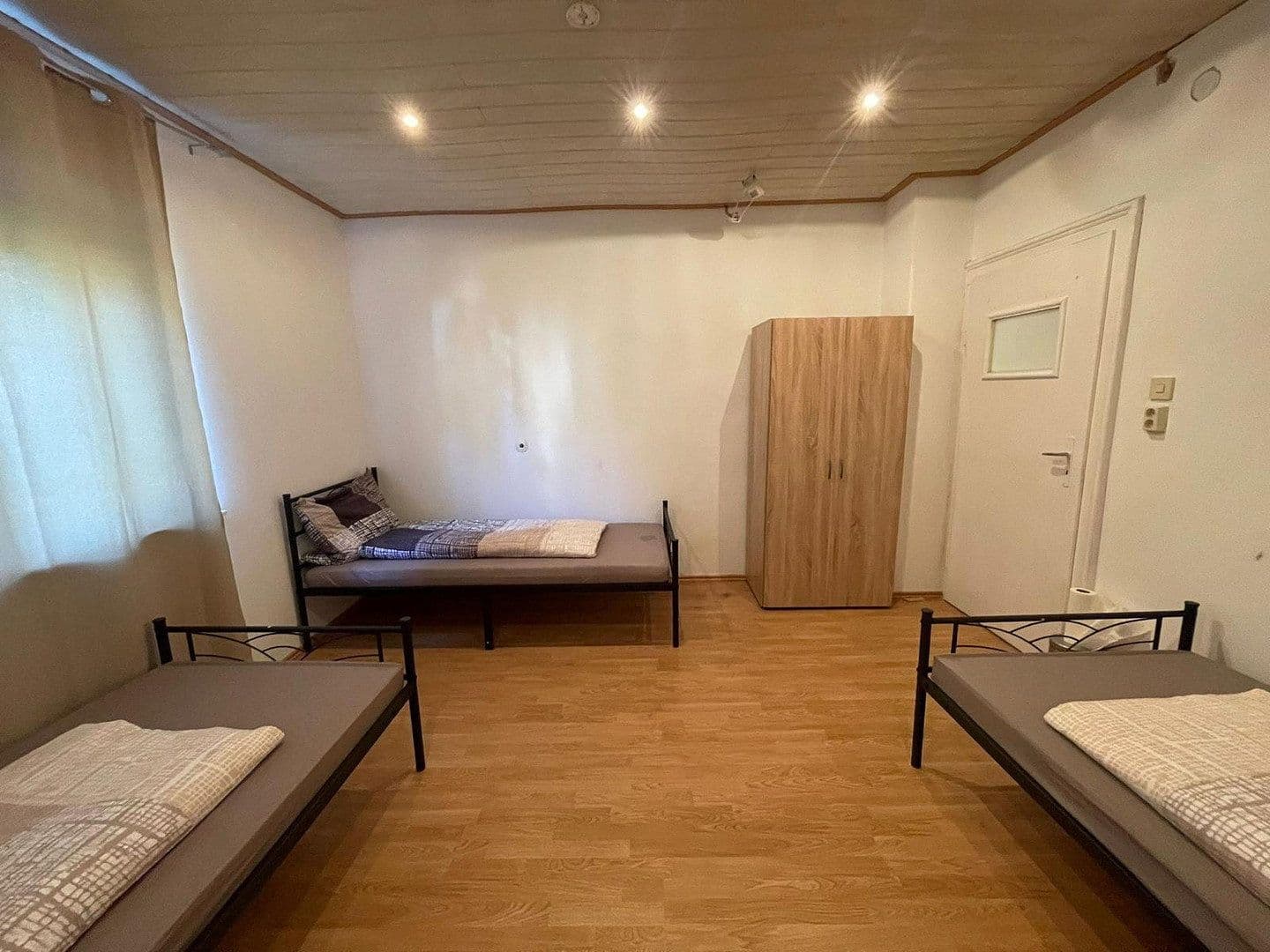 Prenájom domu 400 m², pozemek 600 m², Fresing, Bavorsko Prenájom domu 400 m², pozemek 600 m², Fresing, Bavorsko