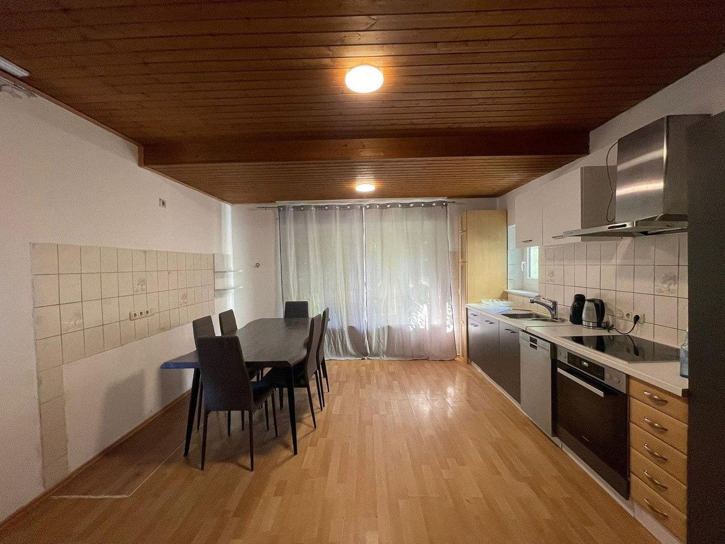 Prenájom domu 400 m², pozemek 600 m², Fresing, Bavorsko Prenájom domu 400 m², pozemek 600 m², Fresing, Bavorsko