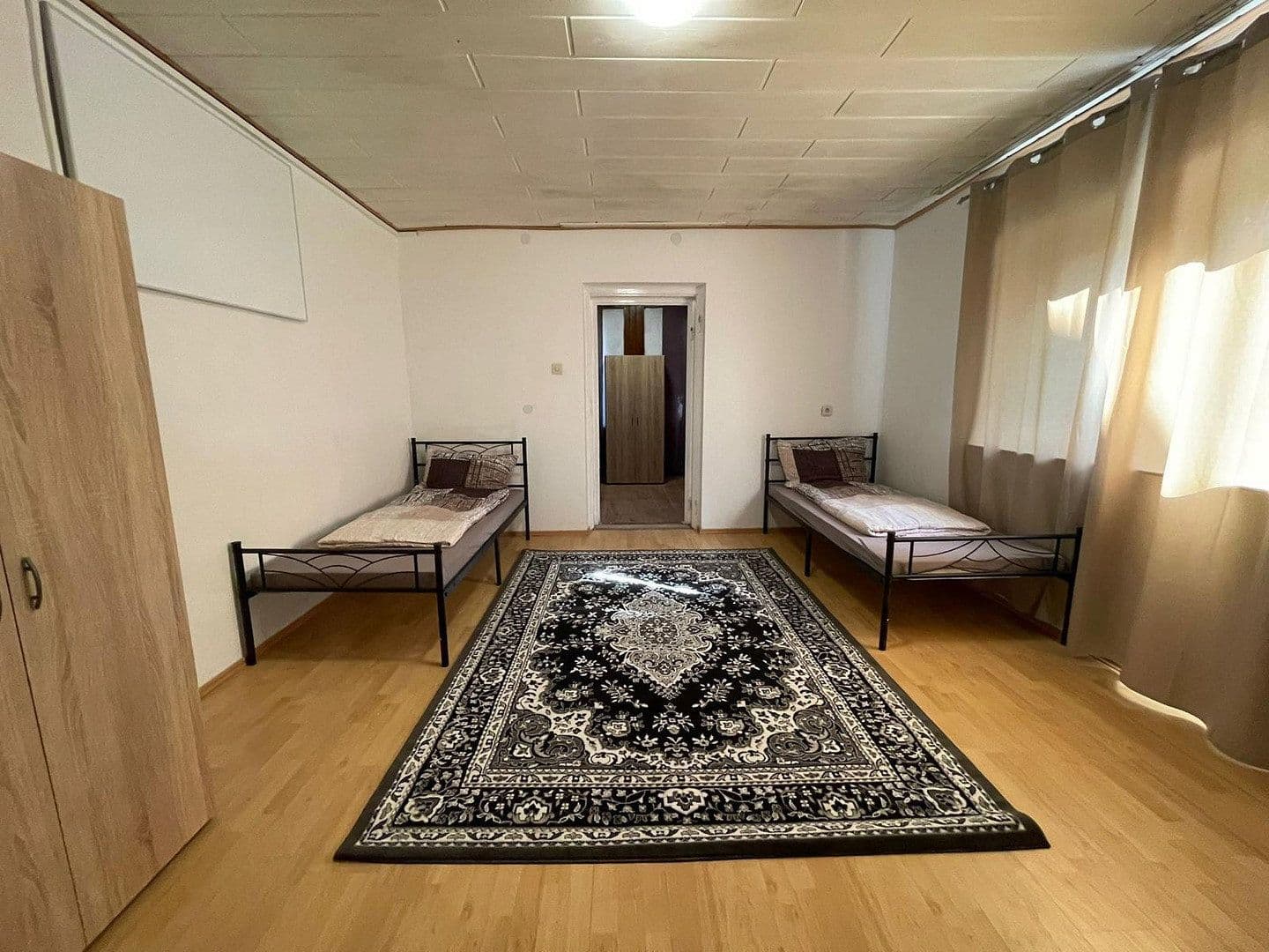Prenájom domu 400 m², pozemek 600 m², Fresing, Bavorsko Prenájom domu 400 m², pozemek 600 m², Fresing, Bavorsko