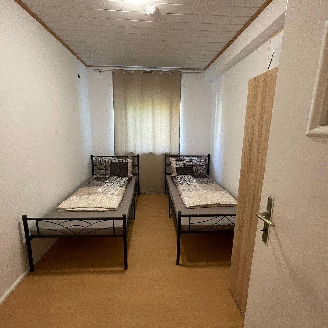 Prenájom domu 400 m², pozemek 600 m², Fresing, Bavorsko Prenájom domu 400 m², pozemek 600 m², Fresing, Bavorsko