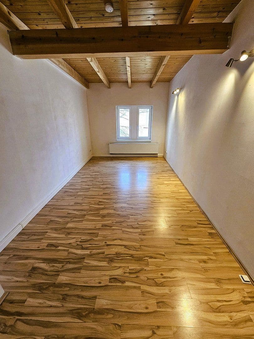 Prenájom bytu 4-izbový 116 m², Äußere Oybiner Straße 1a, Žitava, Sasko Prenájom bytu 4-izbový 116 m², Äußere Oybiner Straße 1a, Žitava, Sasko