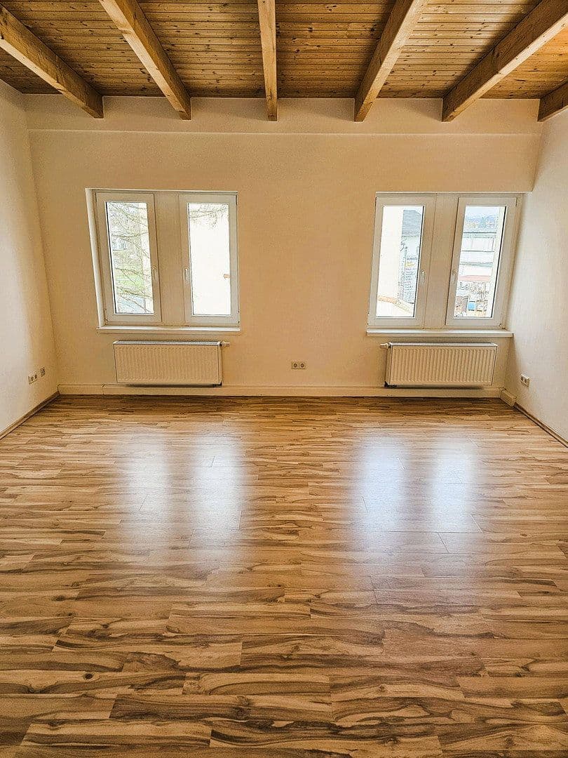 Prenájom bytu 4-izbový 116 m², Äußere Oybiner Straße 1a, Žitava, Sasko Prenájom bytu 4-izbový 116 m², Äußere Oybiner Straße 1a, Žitava, Sasko