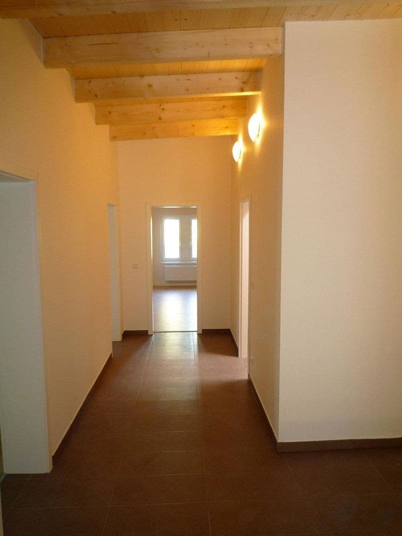 Prenájom bytu 4-izbový 116 m², Äußere Oybiner Straße 1a, Žitava, Sasko Prenájom bytu 4-izbový 116 m², Äußere Oybiner Straße 1a, Žitava, Sasko