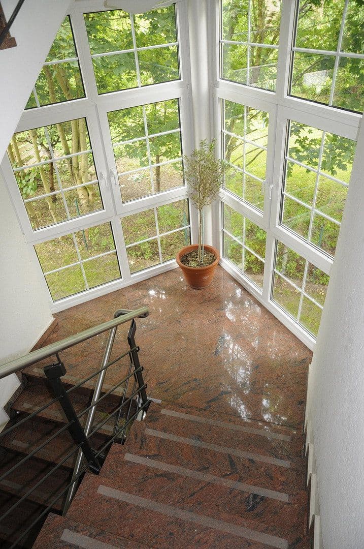 Predaj domu 532 m², pozemek 739 m², Gartenweg 1, Hohen Neuendorf, Brandenbursko Predaj domu 532 m², pozemek 739 m², Gartenweg 1, Hohen Neuendorf, Brandenbursko