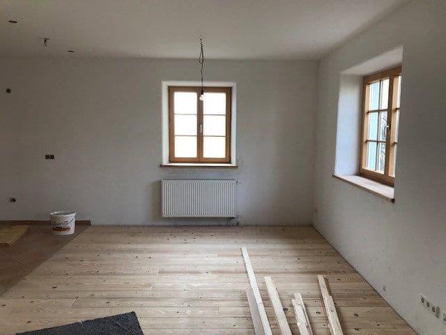 Prenájom bytu 2-izbový 69 m², Altenmarkt a. d. Alz, Bavorsko Prenájom bytu 2-izbový 69 m², Altenmarkt a. d. Alz, Bavorsko