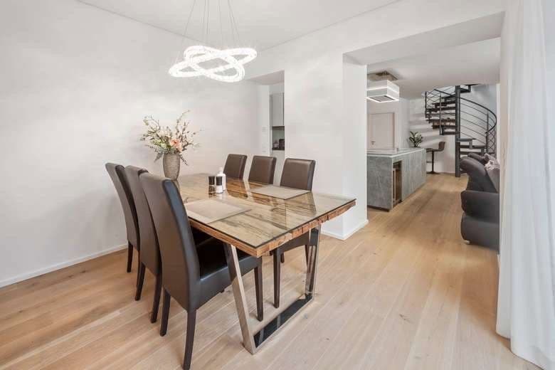 Prenájom bytu 6-izbový 180 m², Alexanderstr. 65, Frankfurt am Main, Hesensko Prenájom bytu 6-izbový 180 m², Alexanderstr. 65, Frankfurt am Main, Hesensko