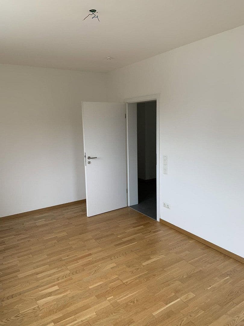 Prenájom bytu 3-izbový 80 m², Freising, Bavorsko Prenájom bytu 3-izbový 80 m², Freising, Bavorsko