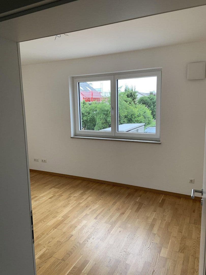 Prenájom bytu 3-izbový 80 m², Freising, Bavorsko Prenájom bytu 3-izbový 80 m², Freising, Bavorsko
