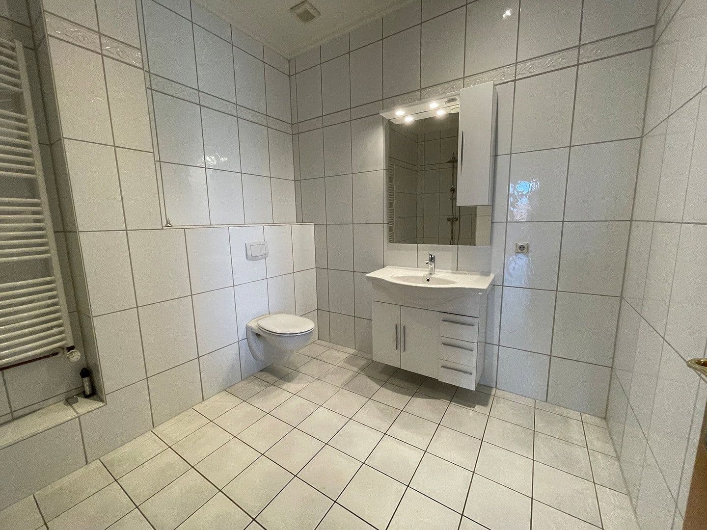 Prenájom bytu 3-izbový 125 m², An der Alpe 2, Neustadt am Rübenberge, Dolné Sasko Prenájom bytu 3-izbový 125 m², An der Alpe 2, Neustadt am Rübenberge, Dolné Sasko
