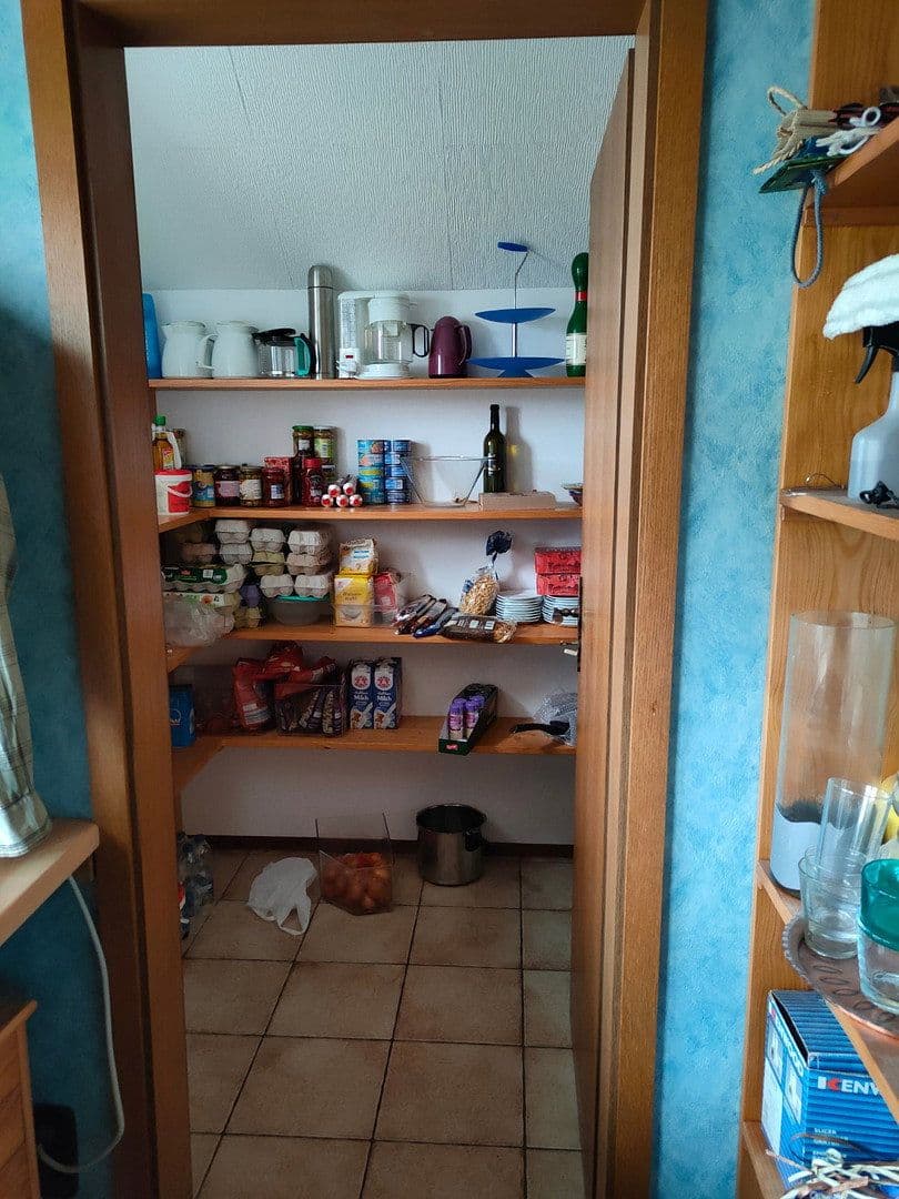 Prenájom bytu 5-izbový 120 m², Holzheim, Bavorsko Prenájom bytu 5-izbový 120 m², Holzheim, Bavorsko