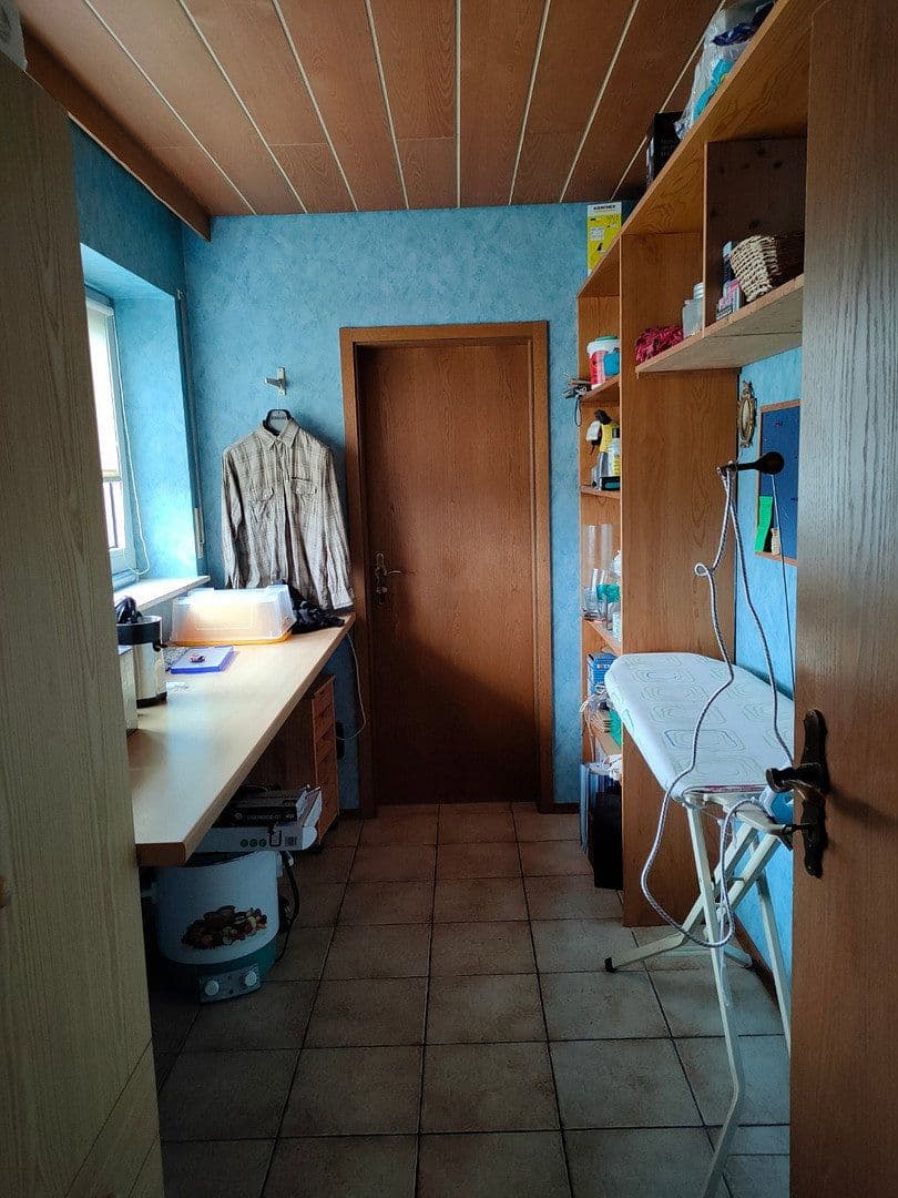 Prenájom bytu 5-izbový 120 m², Holzheim, Bavorsko Prenájom bytu 5-izbový 120 m², Holzheim, Bavorsko