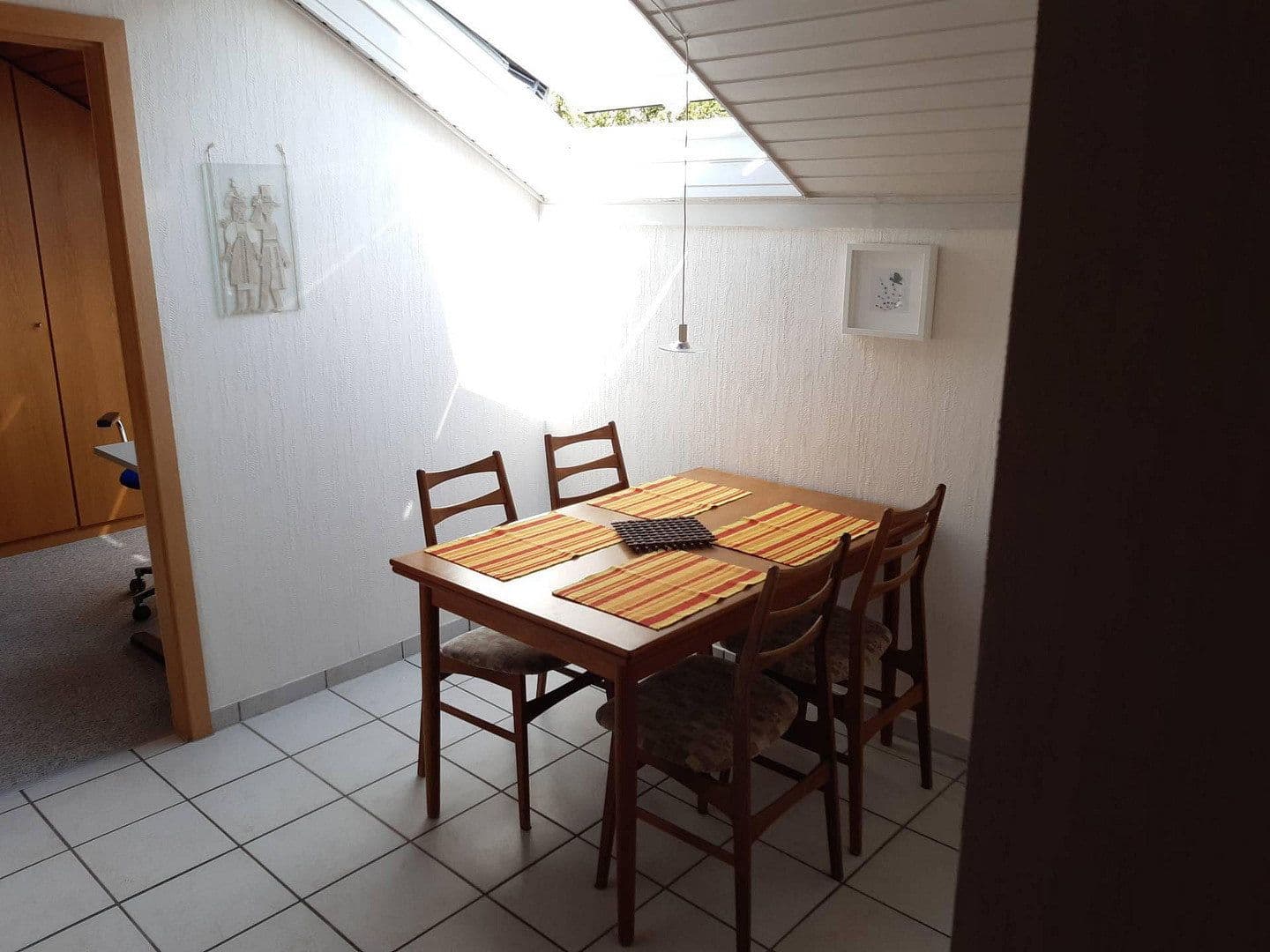 Prenájom bytu 2-izbový 44 m², Köln, Severné Porýnie - Westfálsko Prenájom bytu 2-izbový 44 m², Köln, Severné Porýnie - Westfálsko