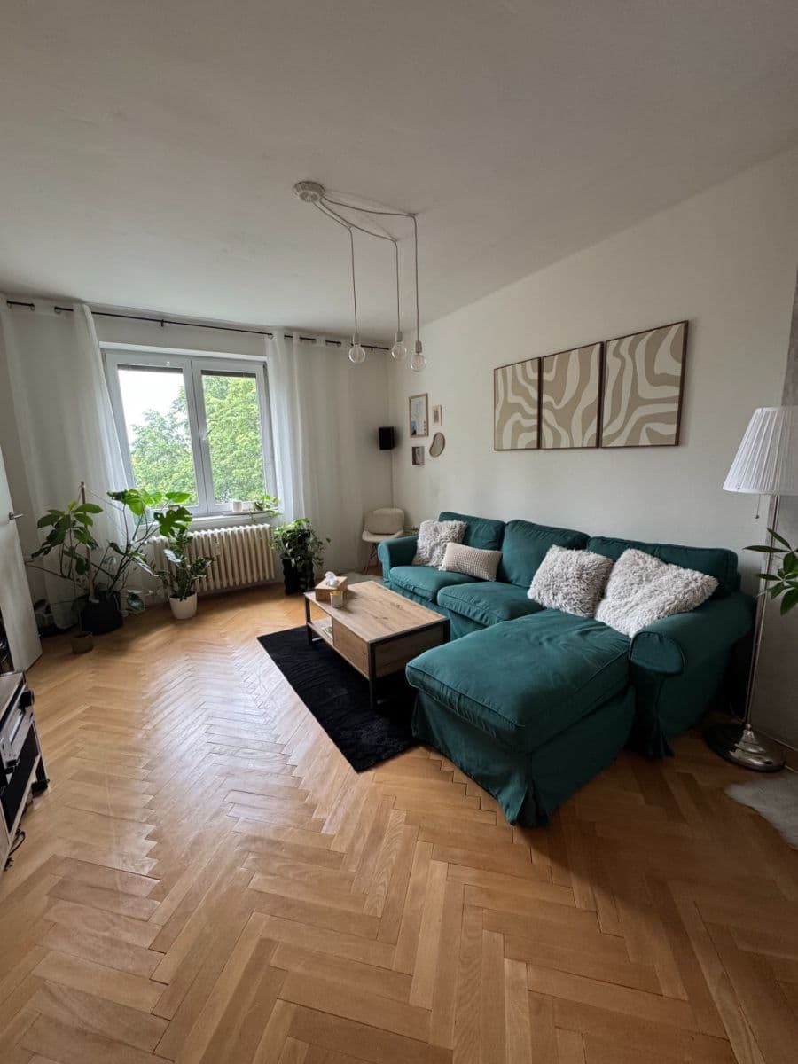 Prenájom bytu 2-izbový 54 m², tř. Míru, Olomouc, Olomoucký kraj Prenájom bytu 2-izbový 54 m², tř. Míru, Olomouc, Olomoucký kraj