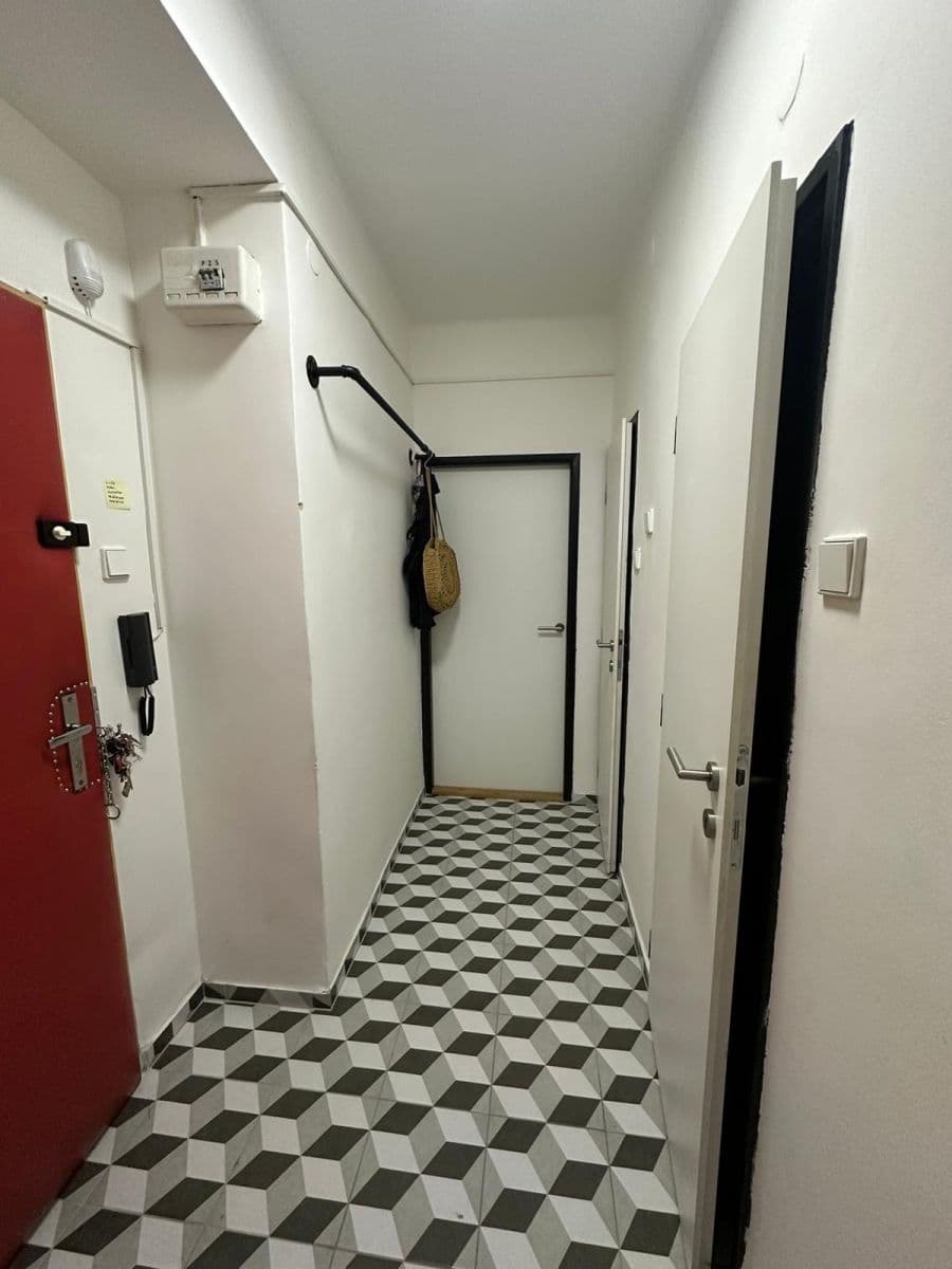 Prenájom bytu 2-izbový 54 m², tř. Míru, Olomouc, Olomoucký kraj Prenájom bytu 2-izbový 54 m², tř. Míru, Olomouc, Olomoucký kraj