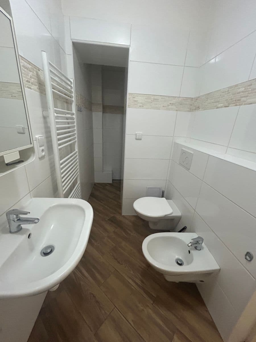 Prenájom bytu 2-izbový 54 m², Novákových, Praha, Praha Prenájom bytu 2-izbový 54 m², Novákových, Praha, Praha