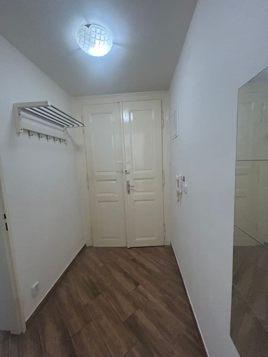 Prenájom bytu 2-izbový 54 m², Novákových, Praha, Praha Prenájom bytu 2-izbový 54 m², Novákových, Praha, Praha