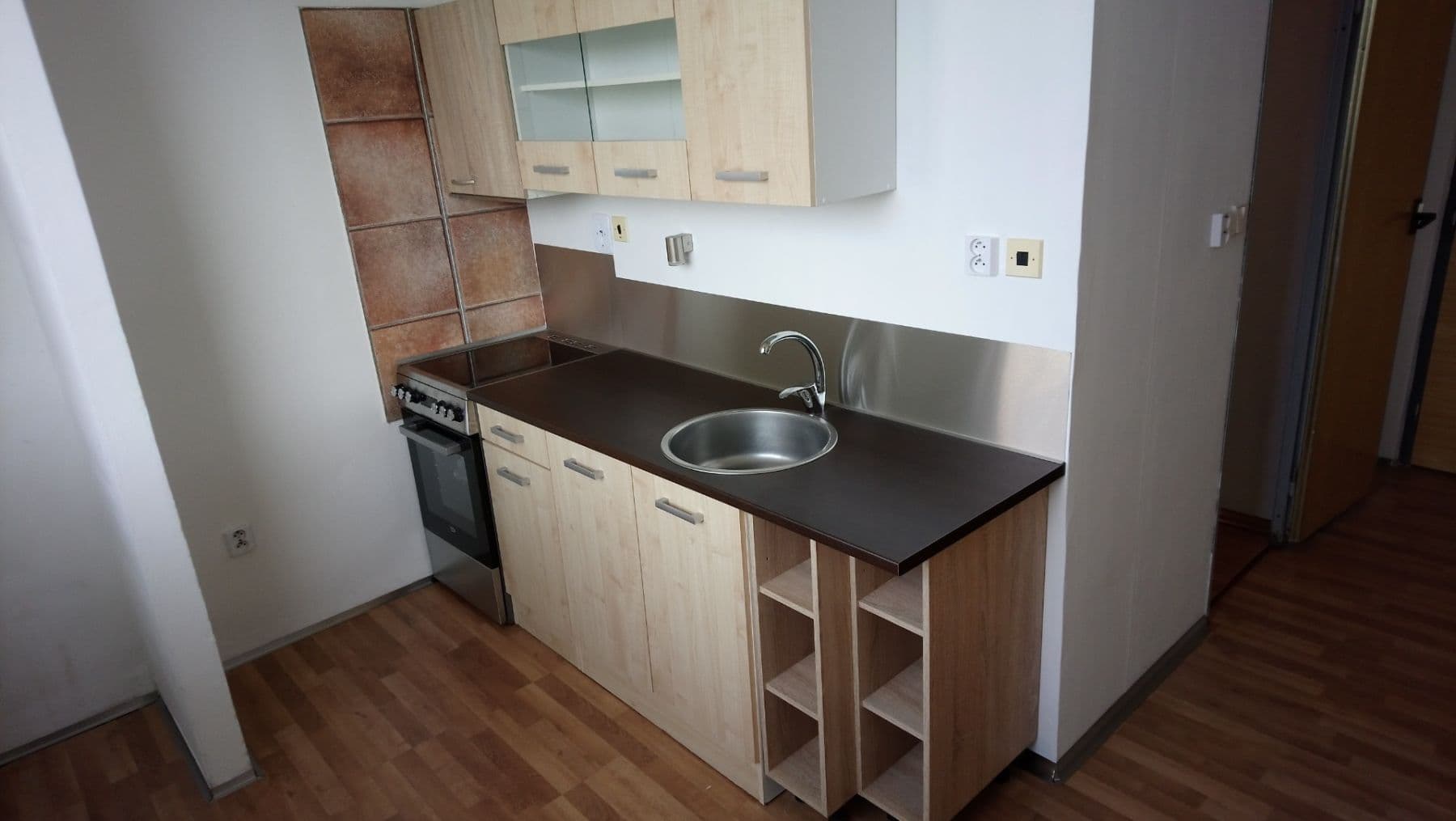 Prenájom bytu 1-izbový 32 m², Legionářská, Dvůr Králové nad Labem, Královéhradecký kraj Prenájom bytu 1-izbový 32 m², Legionářská, Dvůr Králové nad Labem, Královéhradecký kraj
