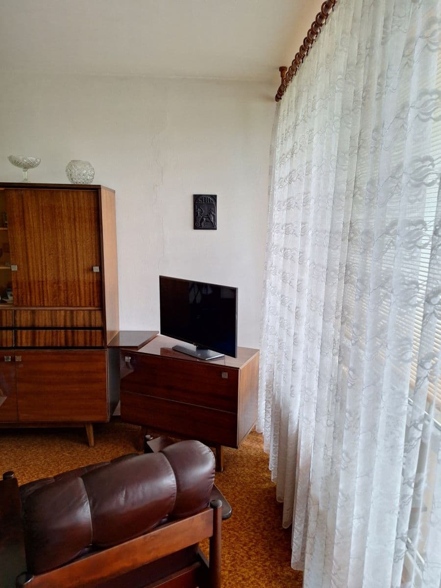 Prenájom bytu 2-izbový 66 m², Frýdlantská, Praha, Praha Prenájom bytu 2-izbový 66 m², Frýdlantská, Praha, Praha