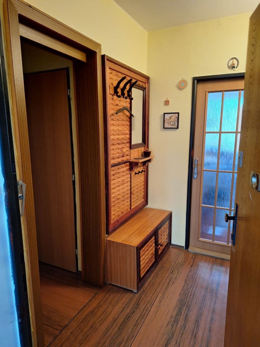 Prenájom bytu 2-izbový 66 m², Frýdlantská, Praha, Praha Prenájom bytu 2-izbový 66 m², Frýdlantská, Praha, Praha