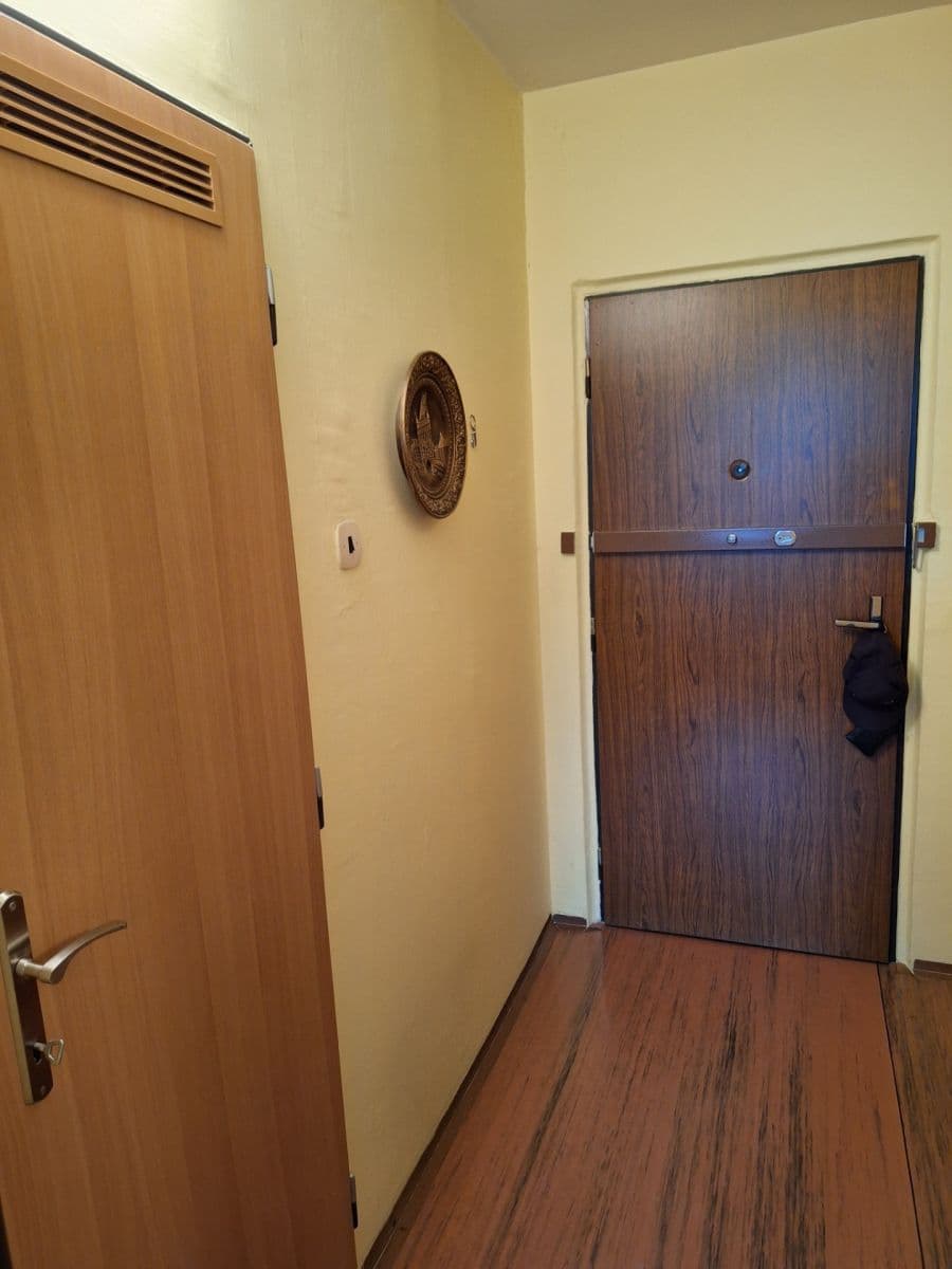 Prenájom bytu 2-izbový 66 m², Frýdlantská, Praha, Praha Prenájom bytu 2-izbový 66 m², Frýdlantská, Praha, Praha