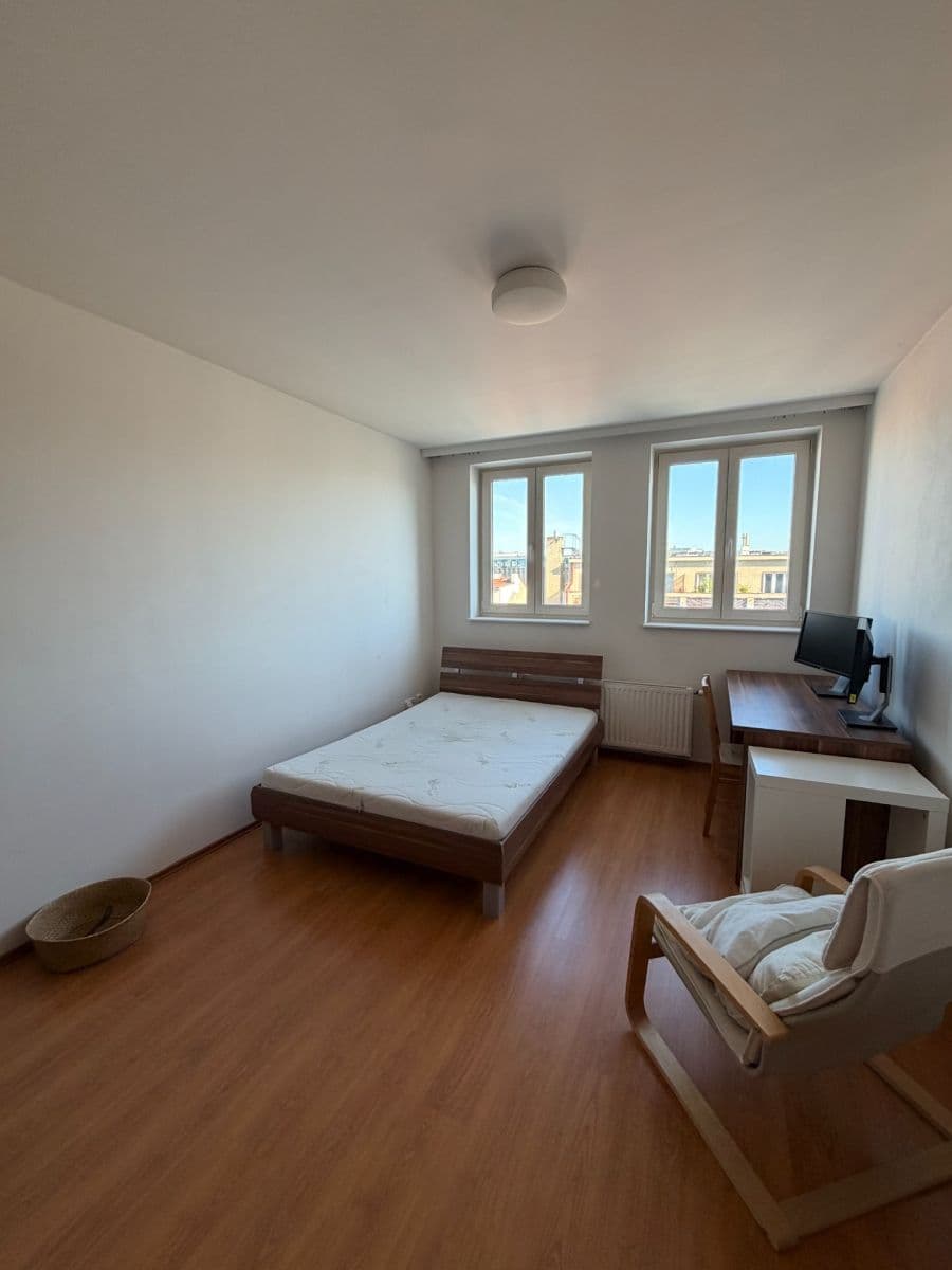 Prenájom bytu 5-izbový 182 m², Sokolovská, Praha, Praha Prenájom bytu 5-izbový 182 m², Sokolovská, Praha, Praha