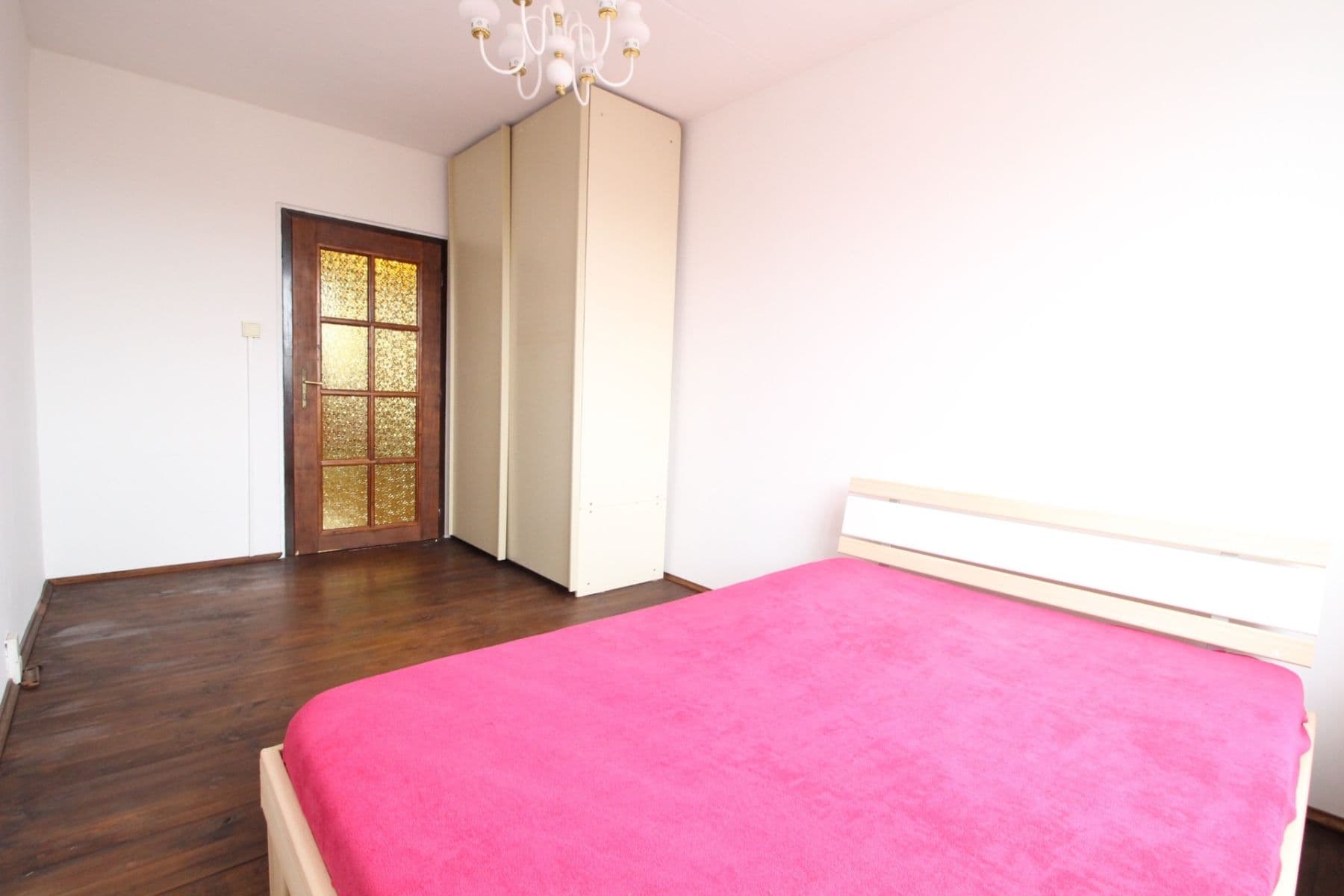 Prenájom bytu 3-izbový 81 m², Bellušova, Praha, Praha Prenájom bytu 3-izbový 81 m², Bellušova, Praha, Praha