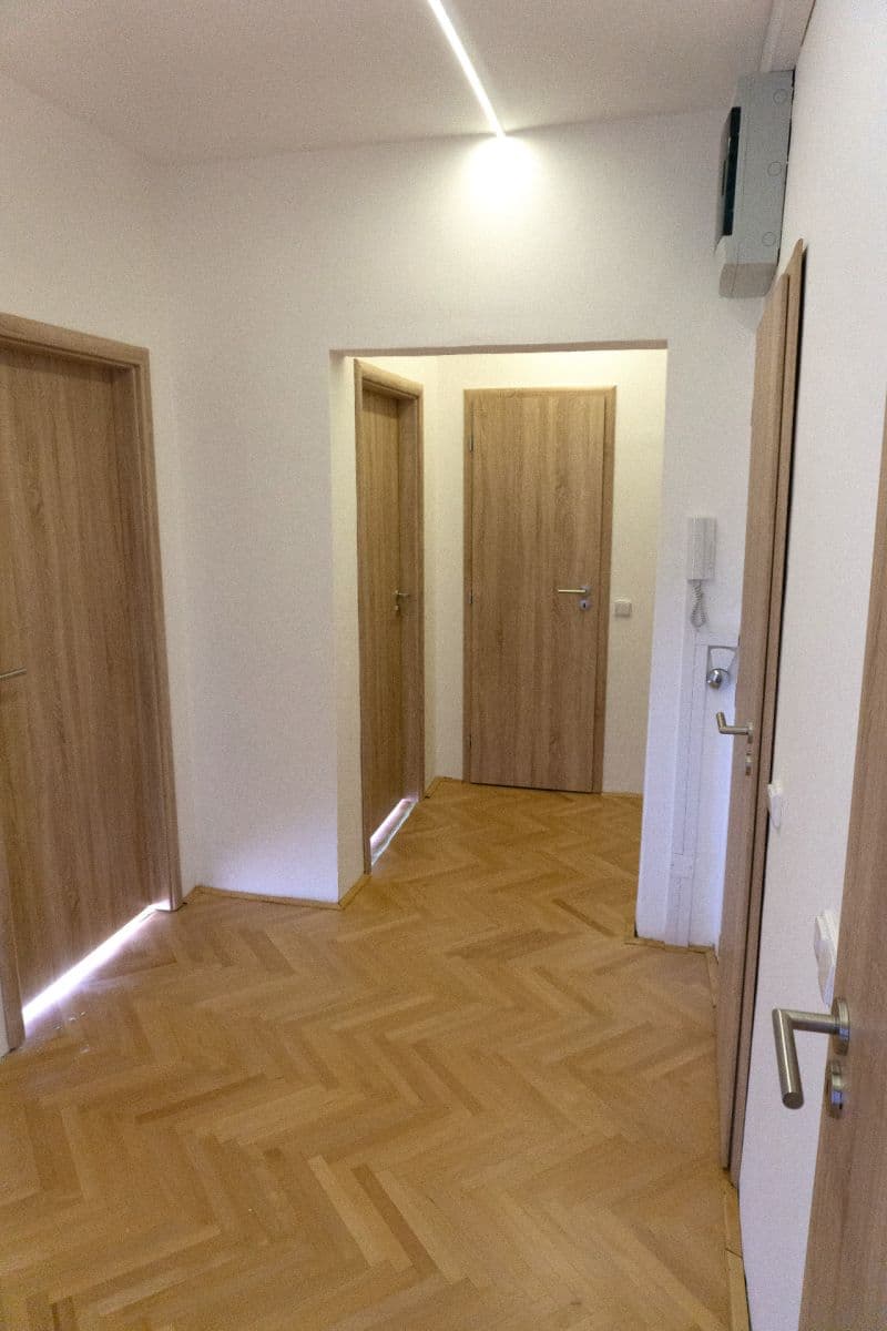 Prenájom bytu 3-izbový 66 m², Haškova, Brno, Jihomoravský kraj Prenájom bytu 3-izbový 66 m², Haškova, Brno, Jihomoravský kraj