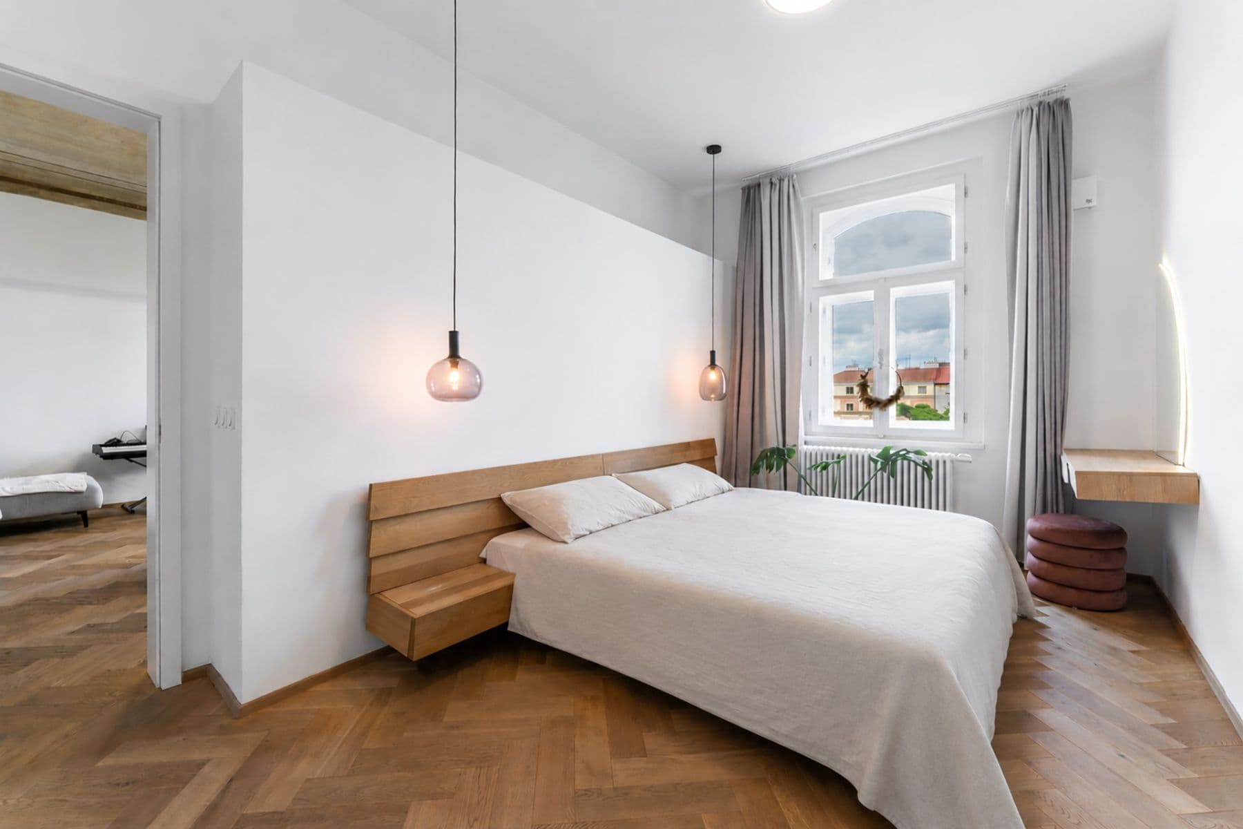 Prenájom bytu 3-izbový 80 m², Slezská, Praha, Praha Prenájom bytu 3-izbový 80 m², Slezská, Praha, Praha