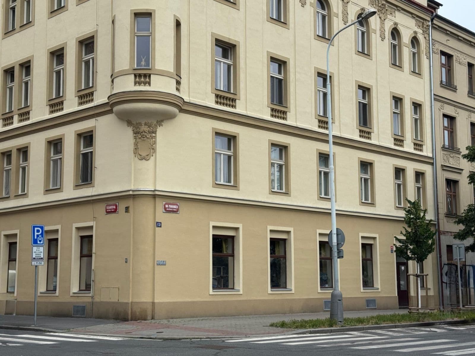 Predaj nebytového priestoru 187 m², Tusarova, Praha, Praha Predaj nebytového priestoru 187 m², Tusarova, Praha, Praha
