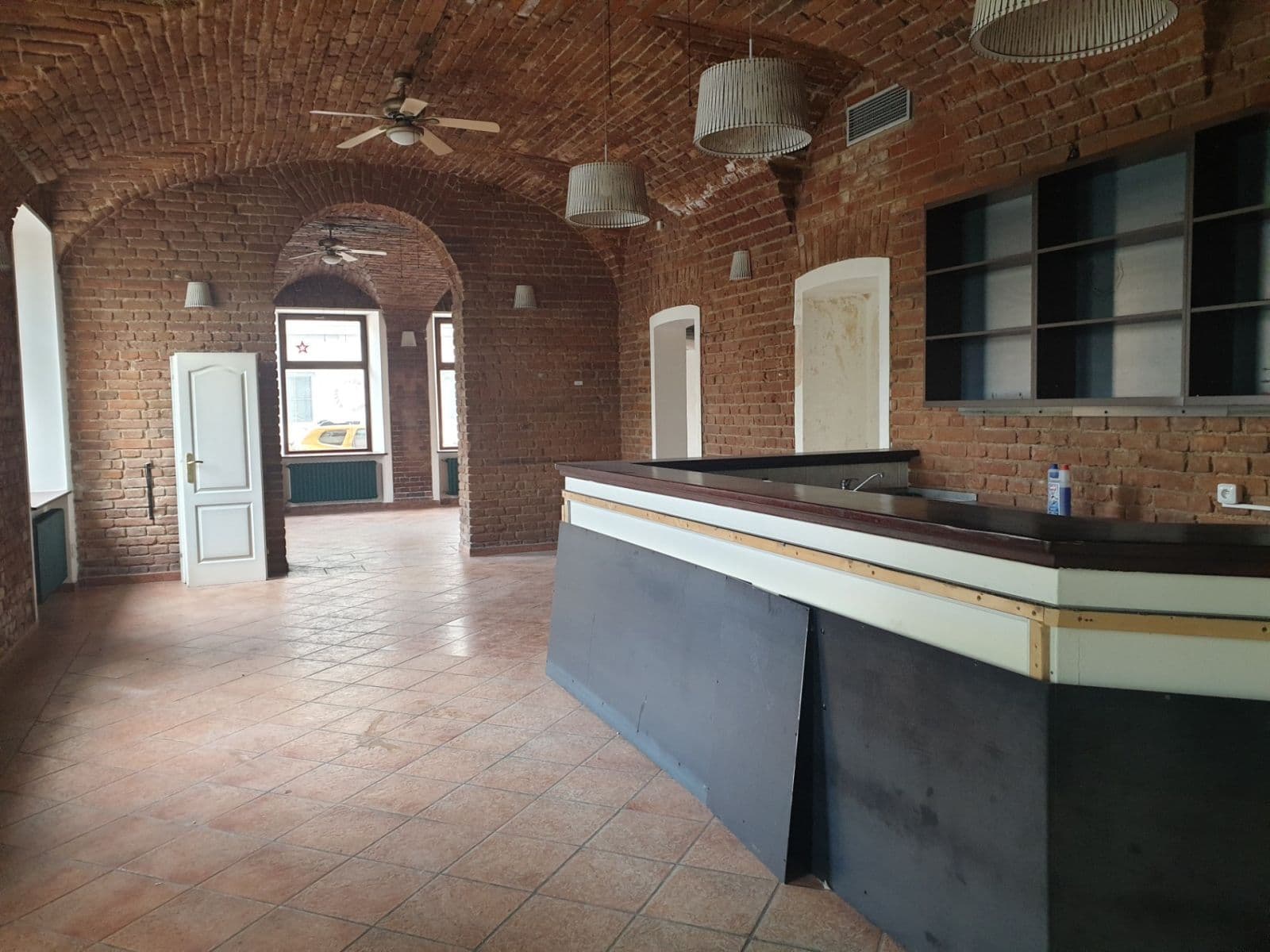 Predaj nebytového priestoru 292 m², Tusarova, Praha, Praha Predaj nebytového priestoru 292 m², Tusarova, Praha, Praha