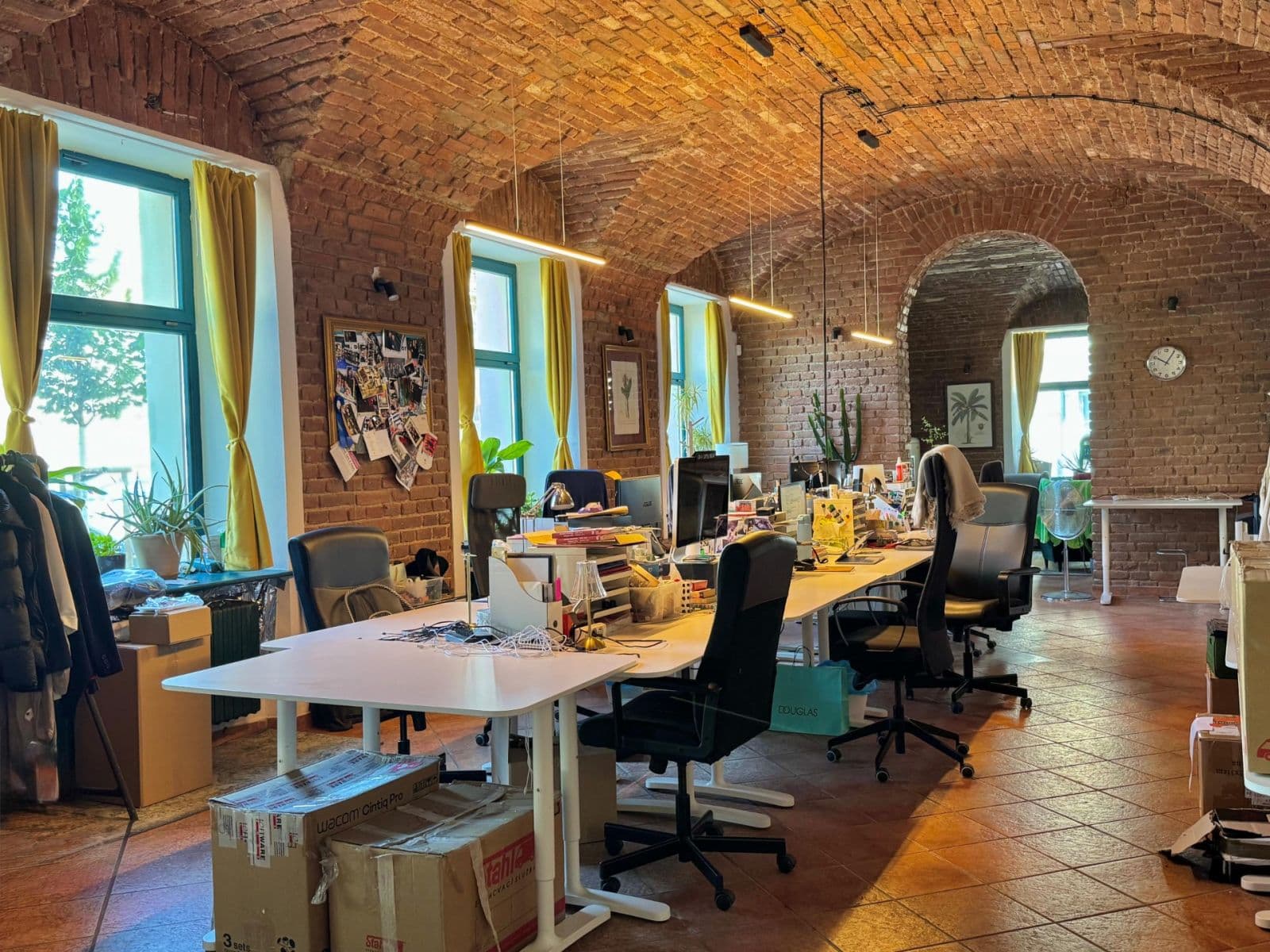 Predaj nebytového priestoru 292 m², Tusarova, Praha, Praha Predaj nebytového priestoru 292 m², Tusarova, Praha, Praha