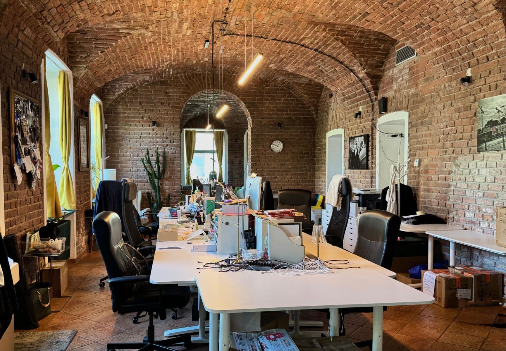 Predaj nebytového priestoru 292 m², Tusarova, Praha, Praha Predaj nebytového priestoru 292 m², Tusarova, Praha, Praha