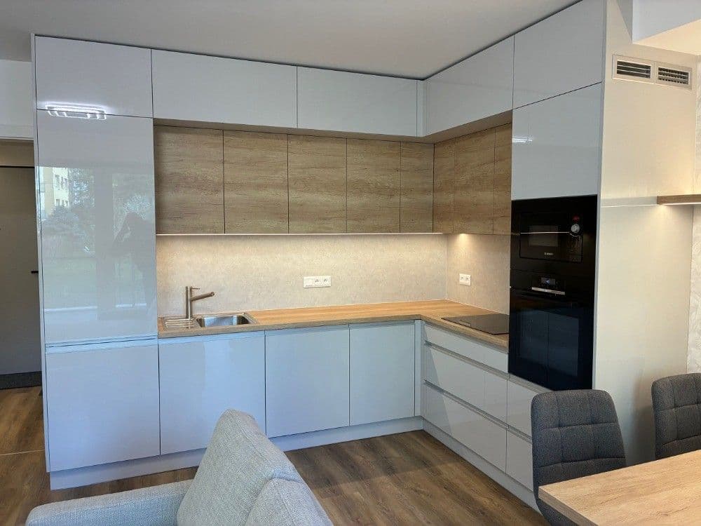 Prenájom bytu 2-izbový 56 m², Rostislavovo náměstí, Brno, Jihomoravský kraj Prenájom bytu 2-izbový 56 m², Rostislavovo náměstí, Brno, Jihomoravský kraj