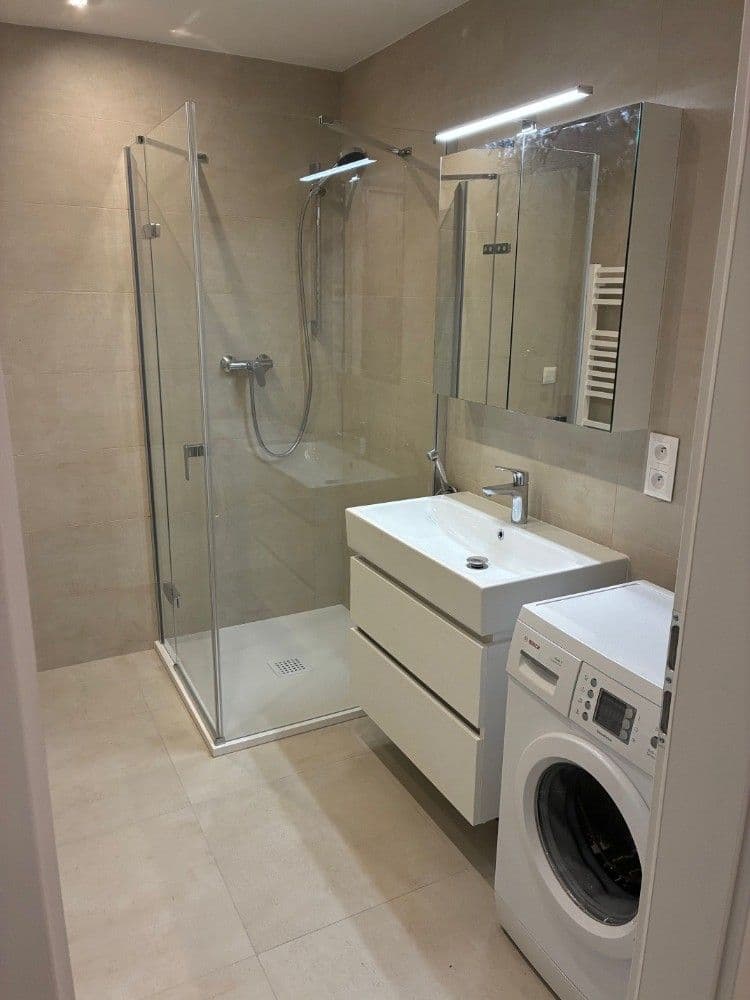 Prenájom bytu 2-izbový 56 m², Rostislavovo náměstí, Brno, Jihomoravský kraj Prenájom bytu 2-izbový 56 m², Rostislavovo náměstí, Brno, Jihomoravský kraj